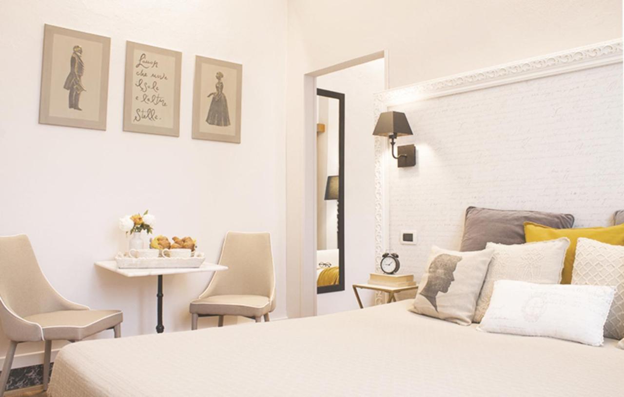 Accanto Al Centro B&B プラート エクステリア 写真