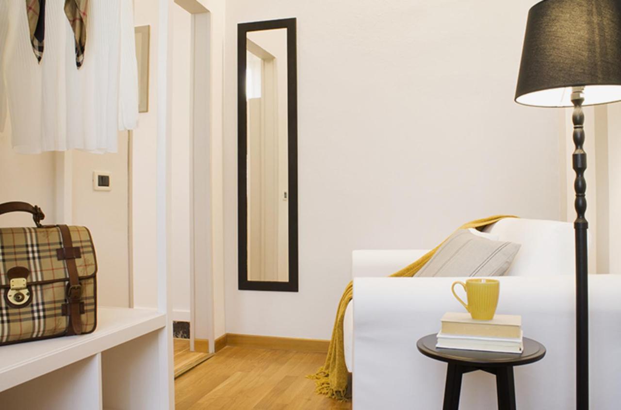 Accanto Al Centro B&B プラート エクステリア 写真