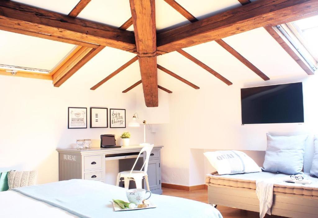 Accanto Al Centro B&B プラート エクステリア 写真