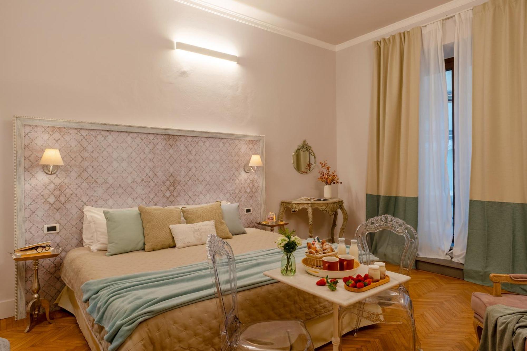 Accanto Al Centro B&B プラート エクステリア 写真